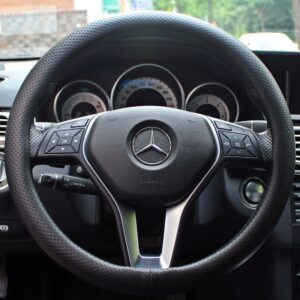 “하이칸 타공 자동차핸들커버” 솔직 리뷰, 외출 필수템으로 인정