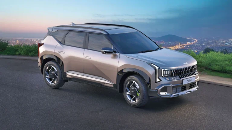 “안전점수 별 5개” 기아 이 SUV, 인도서 4개월 만에 4만 대 넘게 팔리며 ‘올해의 SUV’ 등극