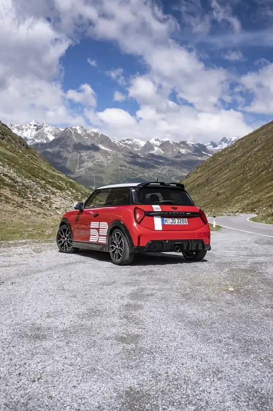 MINI / BMW