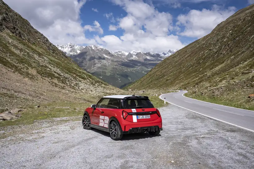 MINI / BMW