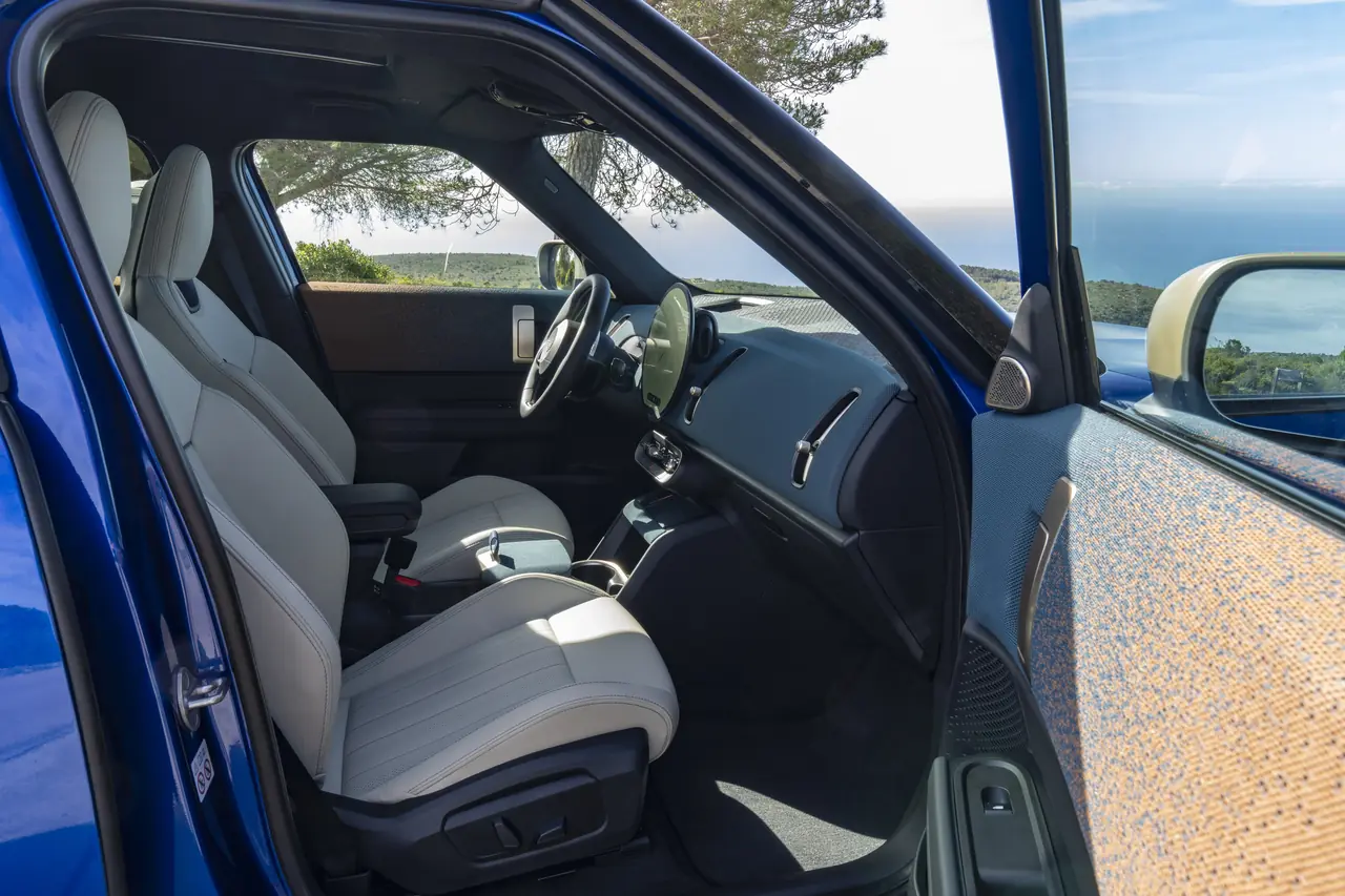 MINI Countryman / BMW