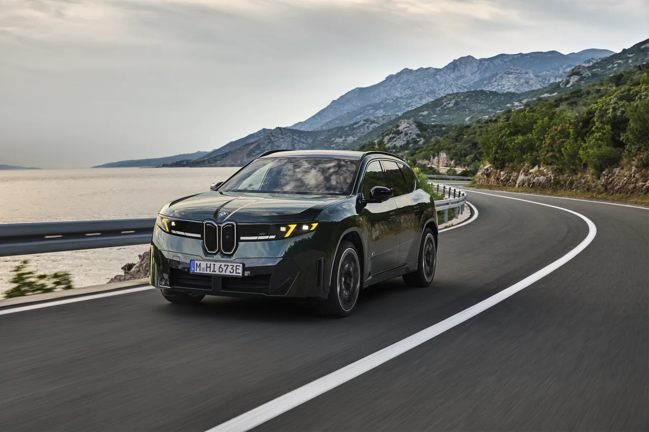 iX3 M60 xDrive / BMW